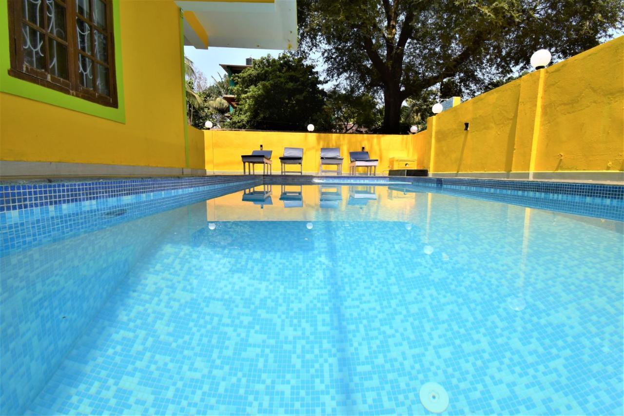 Goa Samundar Beach Resort Candolim Esterno foto